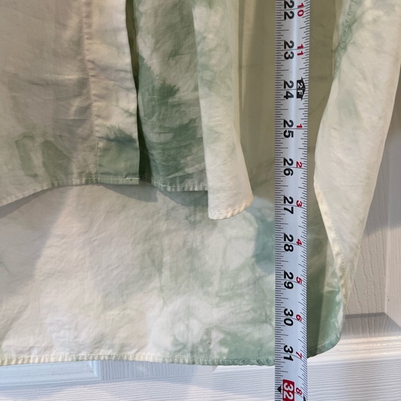 Uniqlo shirt - Picture 5 of 6